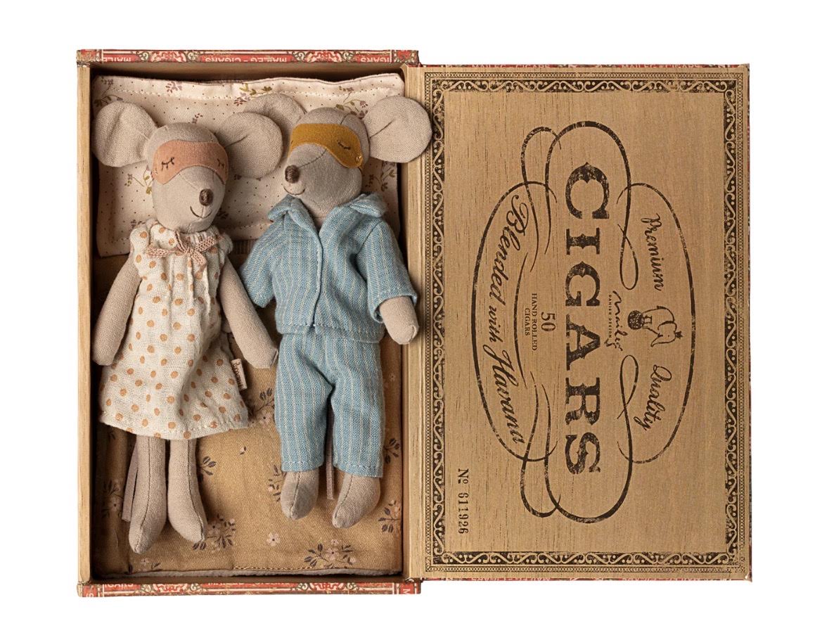 Maileg Mum & Dad Mice in a Cigar Box