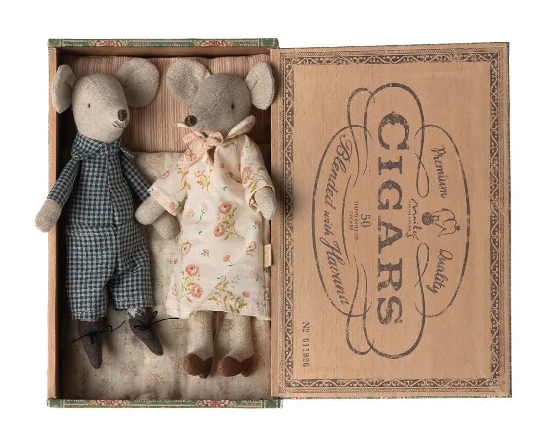 Maileg Grandma and Grandpa Mice in Cigarbox