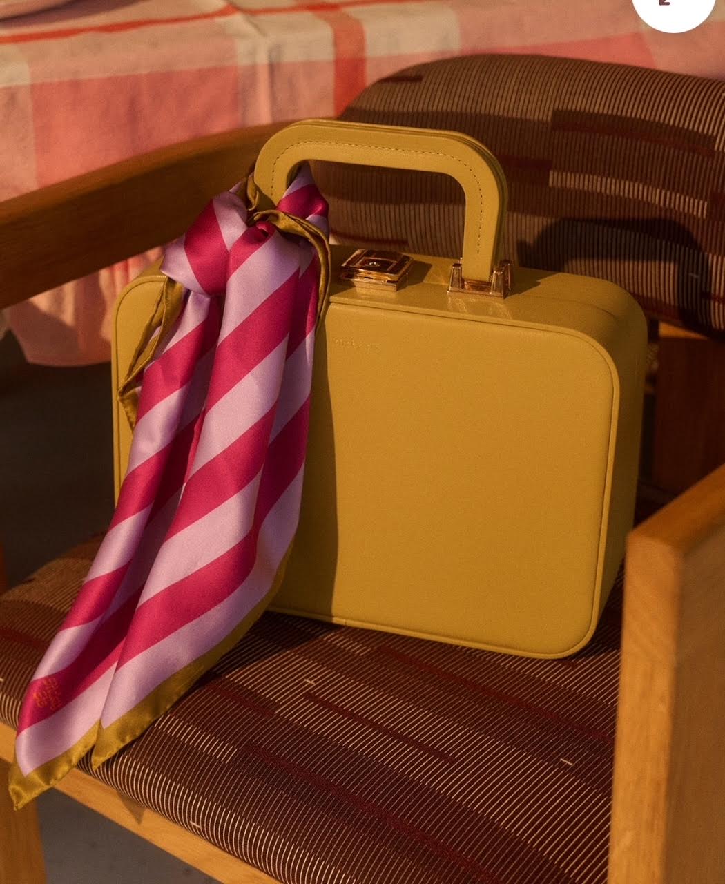 The Sticky Sis Club Vanity Case- 2 colors