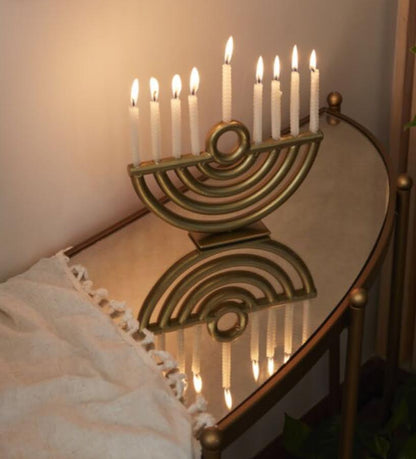 Golda Menorah