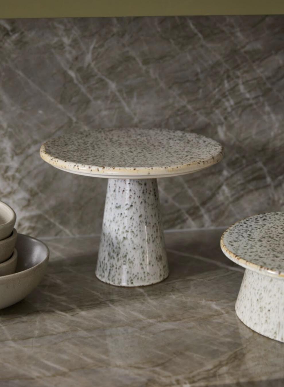 Starling Serving Stand 12"x 9"