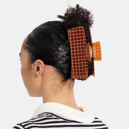 Chunks Jumbo Box Claw in Caramel Plaid